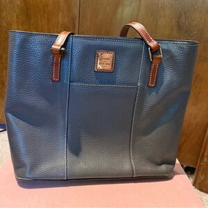 Dooney & Bourke Pebbled Leather Tote Bag – Gray with Red Interior